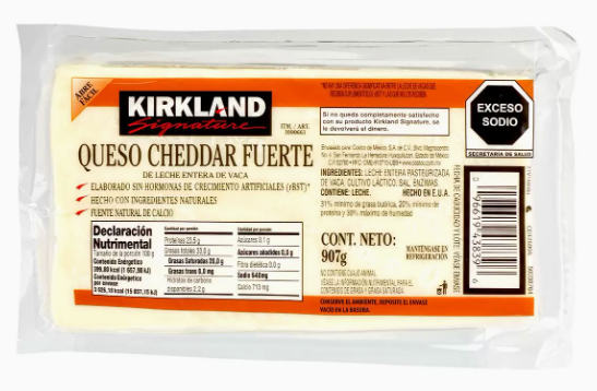 Kirkland Signature Full Fat/Whole Milk Sharp Cheddar Cheese (907 g)