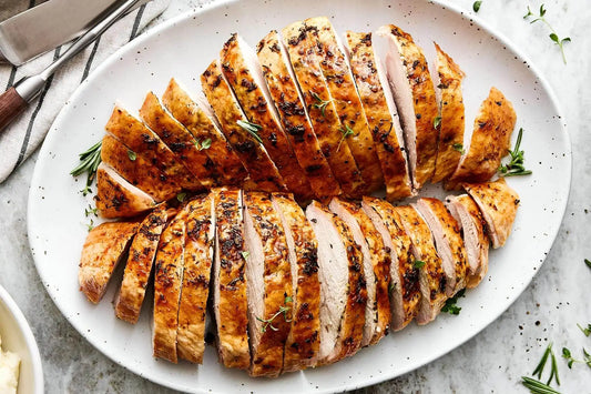 🦃 Maple-Glazed Turkey Breast with Herbed Butter