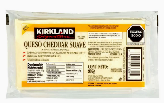 Kirkland Signature Mild Cheddar Cheese (907 g)